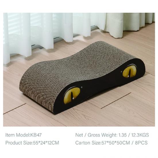 Customized creative cat trees are equipped with wear-resistant vertical cat scratching posts that won't shed debris