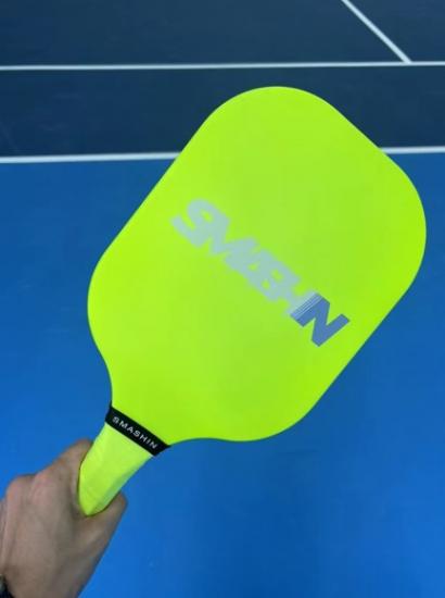 carbon fiber pickleball paddles